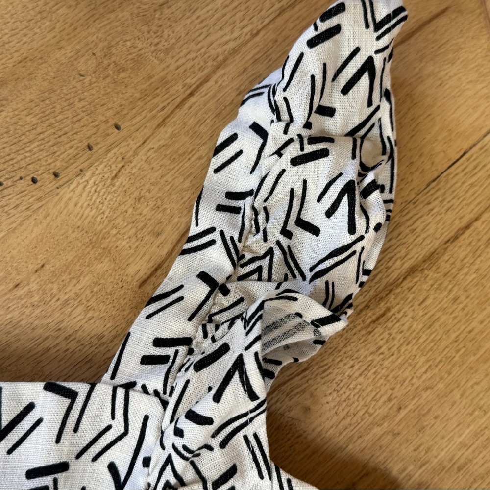 Linen Crop Top S Like New | Mud Cloth Print Black & White Geometric - Picture 7 of 9